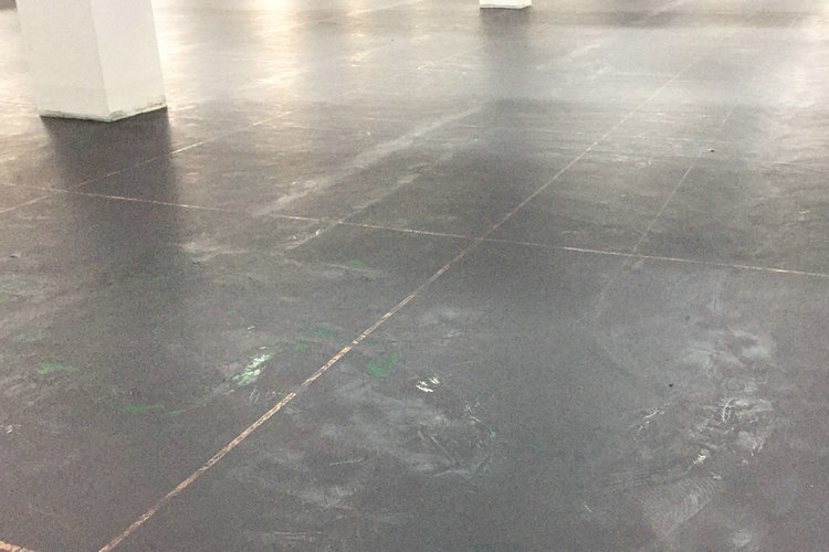 防靜電地坪漆,福州防靜電地坪工程_防靜電地坪漆廠家滄晟:靜電對(duì)人體的危險(xiǎn)有哪些？